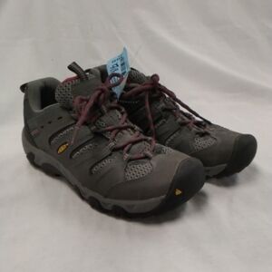 Keen Women's Gray Athletic Shoes